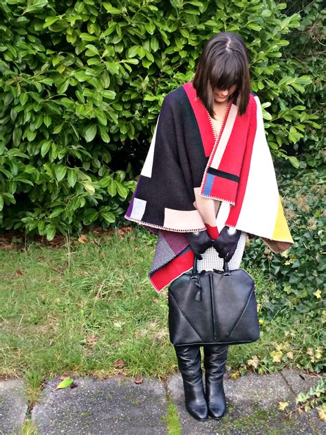 The Burberry Poncho Blanket Coat: The Best Knock